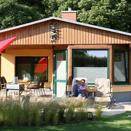 Comfortable House Near Kummerow Feriehus